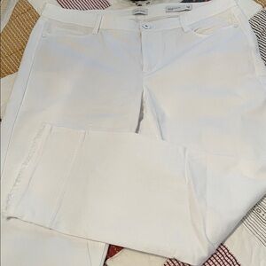 J. Jill Authentic Fit white Cropped Denim Jeans with shredded bottom detail